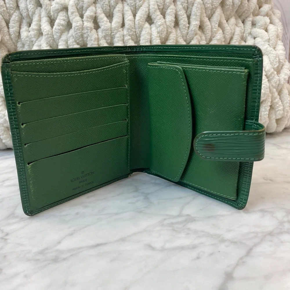Louis Vuitton Epi Leather Wallet